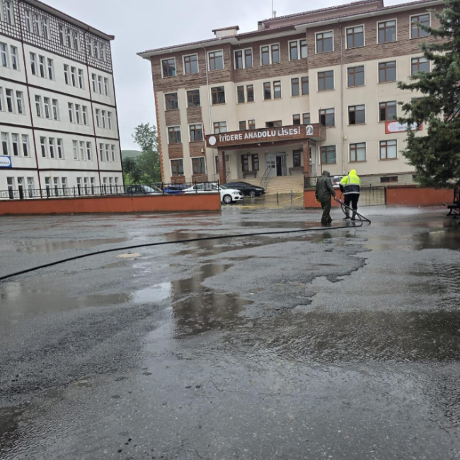 Okullarımızda Temizlik Çalışmalarımız